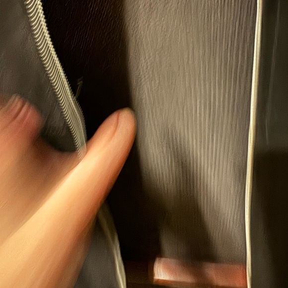 Sisley Italy leather jacket in like new condition size M - Picture 5 of 12